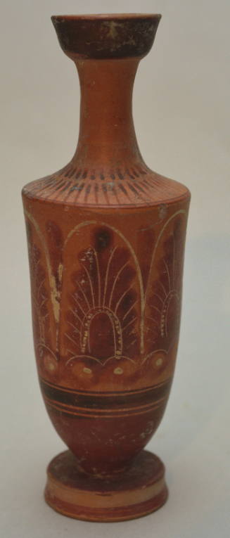 Attic black-figure lekythos ornamented with three vertical palmettes and rays on the shoulders