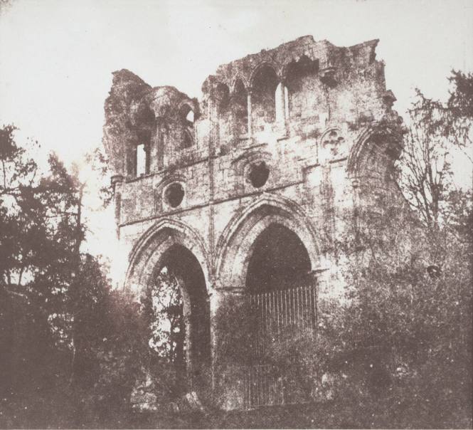 Dryburgh Abbey, Sir Walter Scott's Tomb