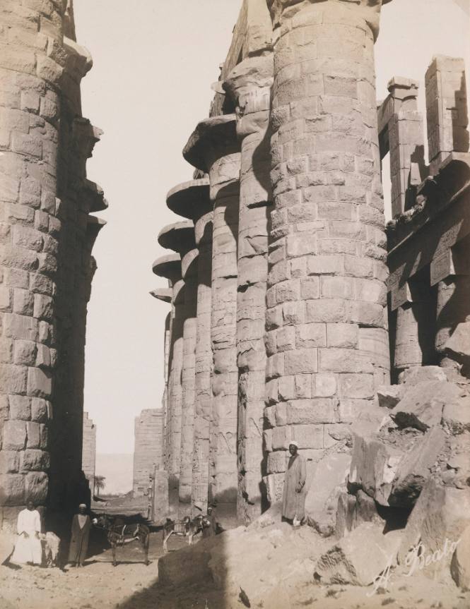 Karnak, Central Colonnade