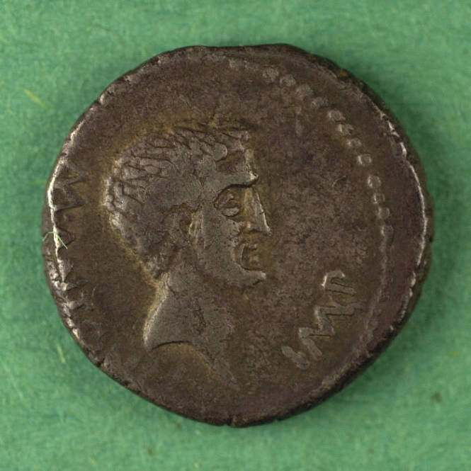 denarius, Triumviral, 42 BCE
