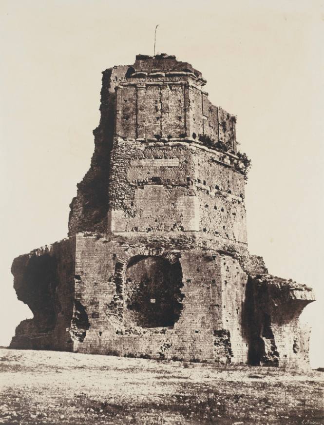Tour Magne à Nîmes