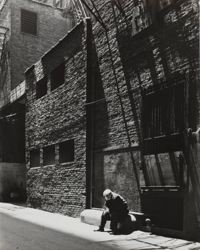 Alley between Michigan and Wabash Avenues, Chicago