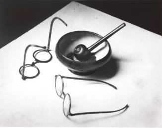 Mondrian's Pipe and Glasses