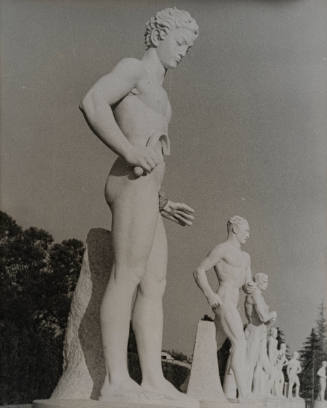 Foro Mussolini: Rome, City: Catania, Sport: Enbebe (?) with strigil, Artist: Bellini. Next figure: City: Novara, Sport: Walker, Sculptor: De Veroli