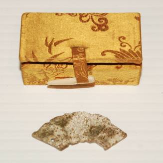 Jade amulet of a fish with box