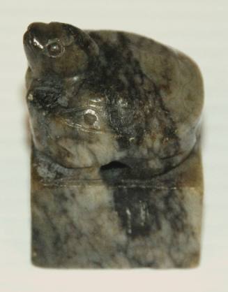 Jade square block chop seal, surmounted by a turtle finely carved in great details with raised head