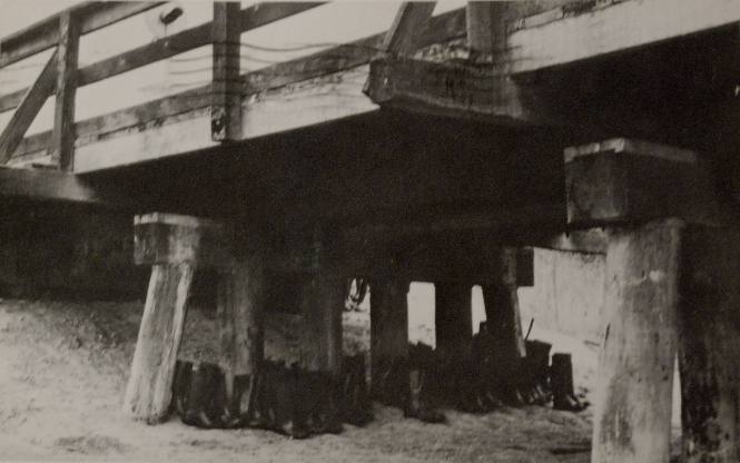 100 Boots Under the Bridge (100 Boots Go East)
