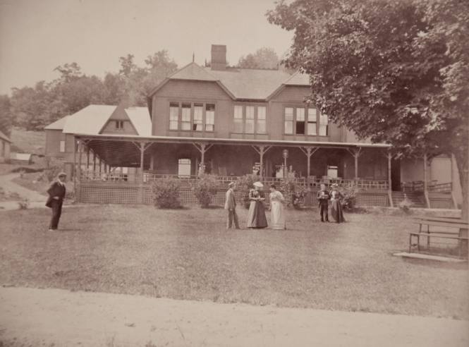 #912, Glens Falls, New York