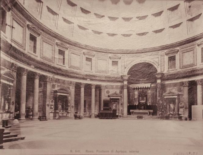 Roman, Pantheon di Agrippa, Interno
