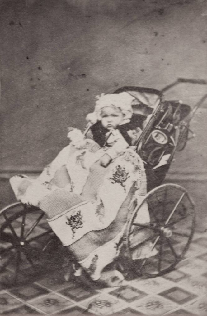 Maggie Parker