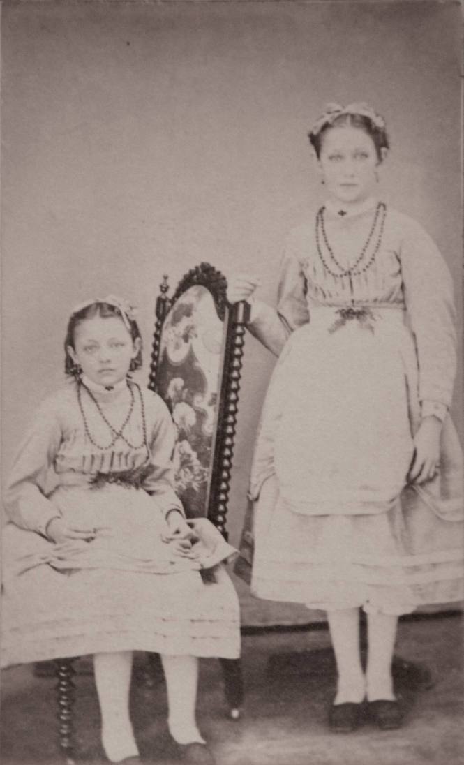 Minnie and Madalia Tanner