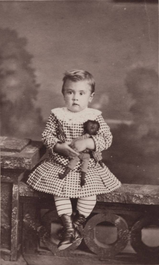 Unknown young girl