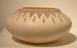 Black-on-white pot