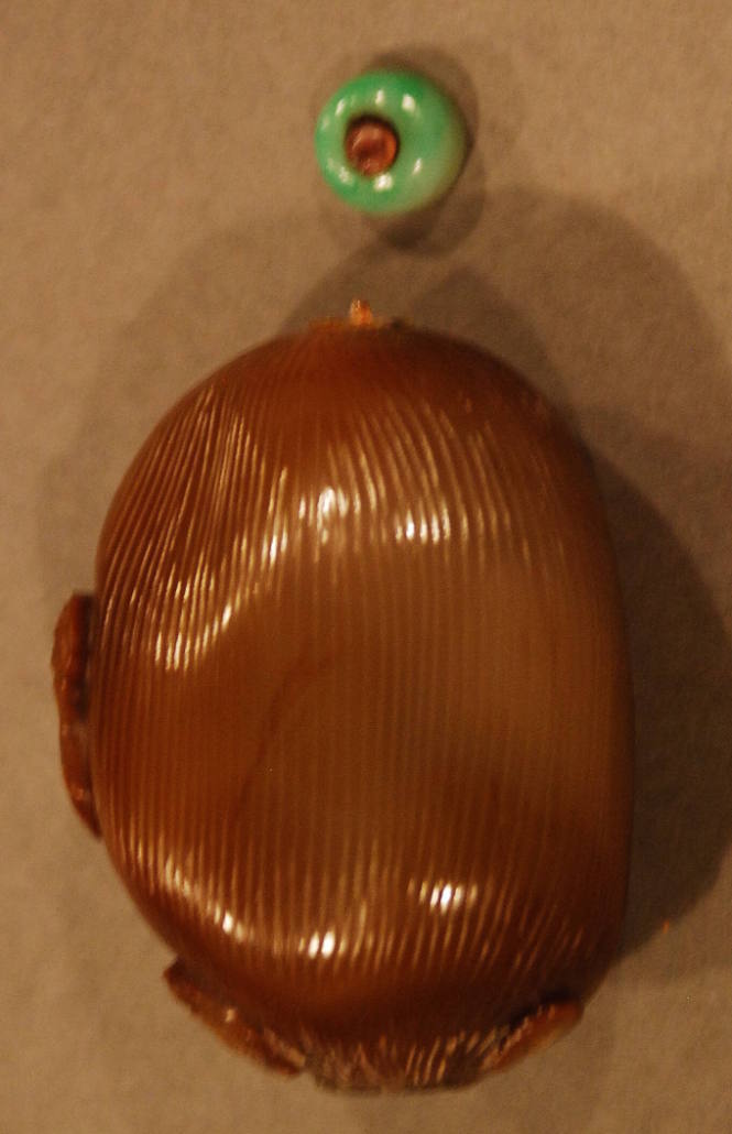 Agate Snuff Bottle