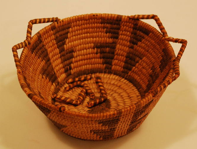 Basket: coil method with cloud pattern