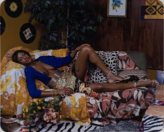 Tamika sur une chaise longue