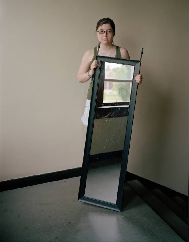 Mirror Carrier