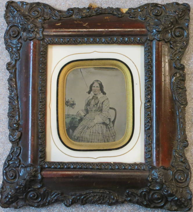 Elizabeth Bunn. This likeness was taken July 19th, 1858, Aged 33.