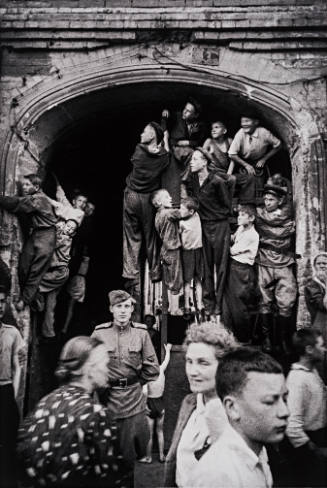 Watching the Parade of German POWs, Moscow