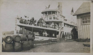 Untitled [People on ship nexto land (#70 duplicate)]