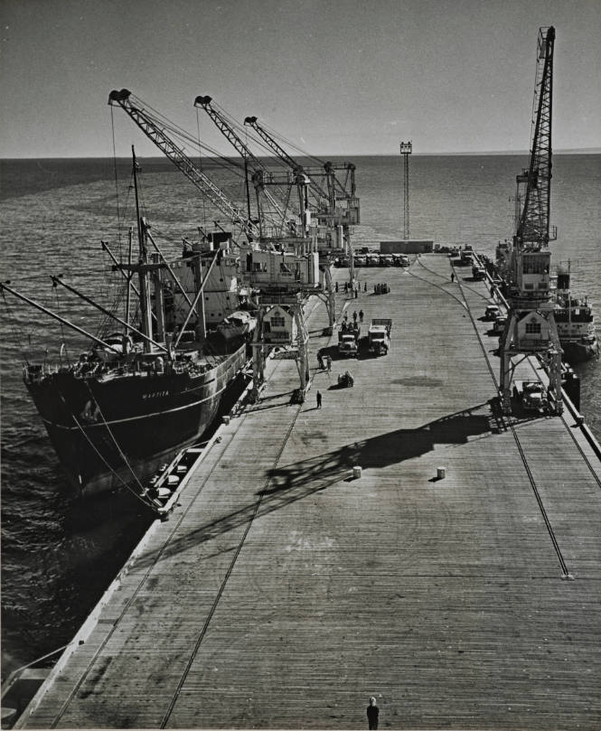 Tankers Loading, Kuwait