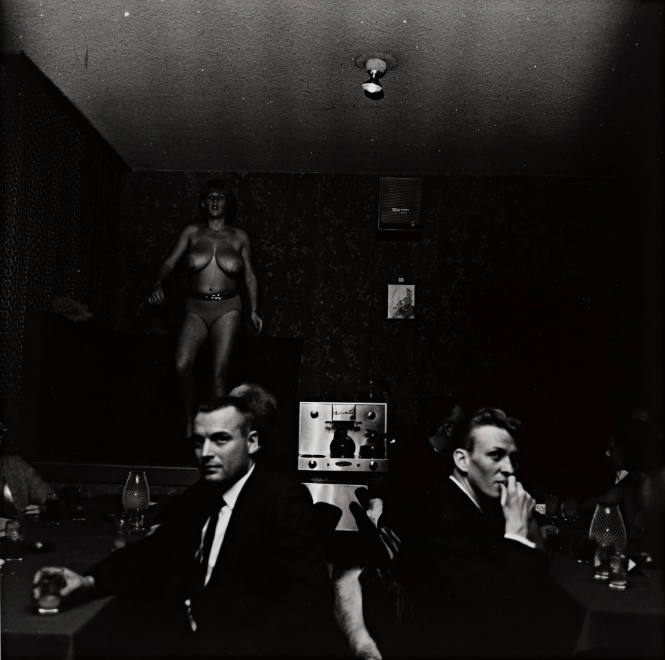 Topless Restaurant