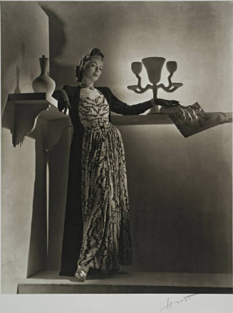 Model with Giacometti Vase
