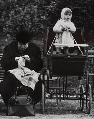 Children Portfolio 1-6 (Child standing in stroller next to sleeping nanny),