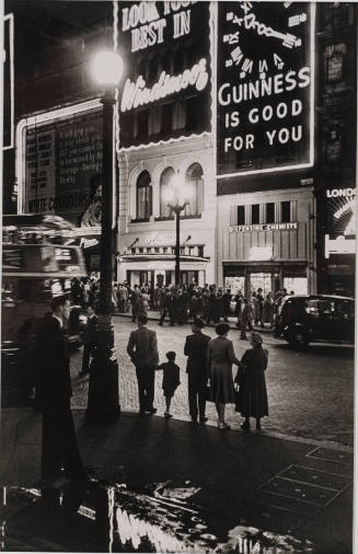 Piccadilly - Lookings Towards Snevword Street