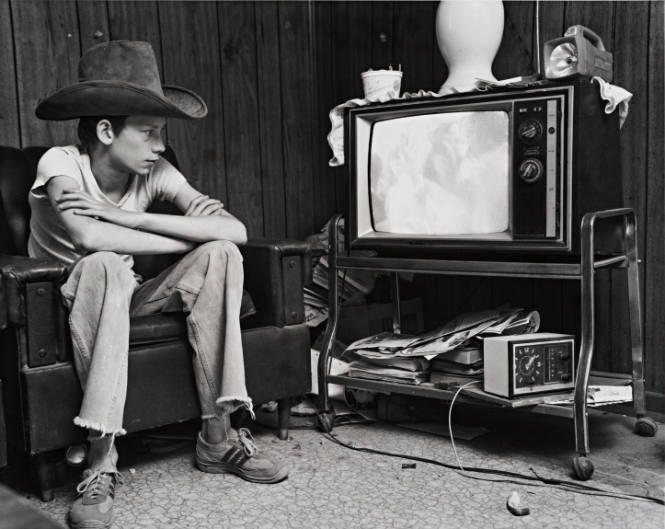 Johnny Watching Television, Kentucky