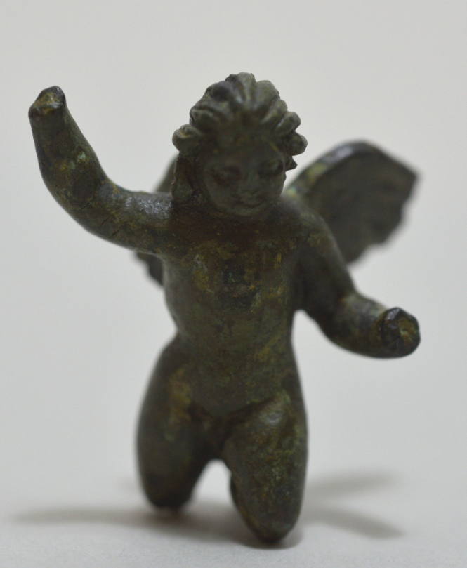 Kneeling figure of Eros