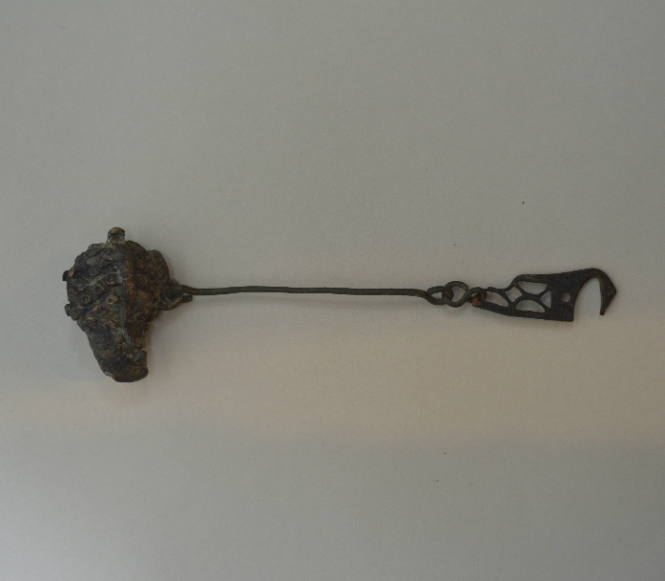 Sinker and arm