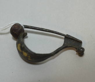 Fibula "a navicella," with quintuple spiral spring and two spirals on catch