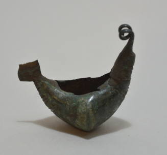 Fibula "a sanguisuga" with triple furrows across ends; double spiral spring