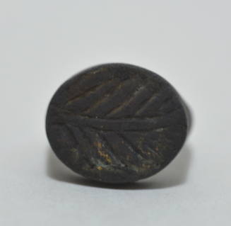 Ring with large seal engraved with a palm branch