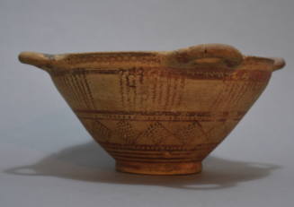 Cypro-Mycenaean bowl with four handles, red linear decoration