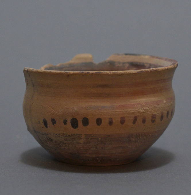 One-handled cup