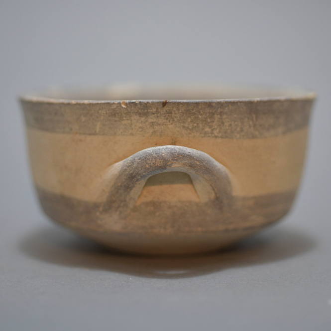 Cypriot kylix with lateral handles and banded ornament