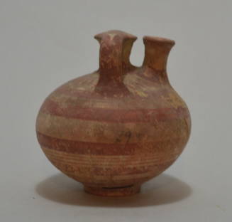 Stirrup vase
