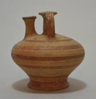 Stirrup vase