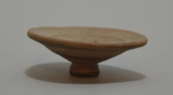 Lid, painted with encircling black bands