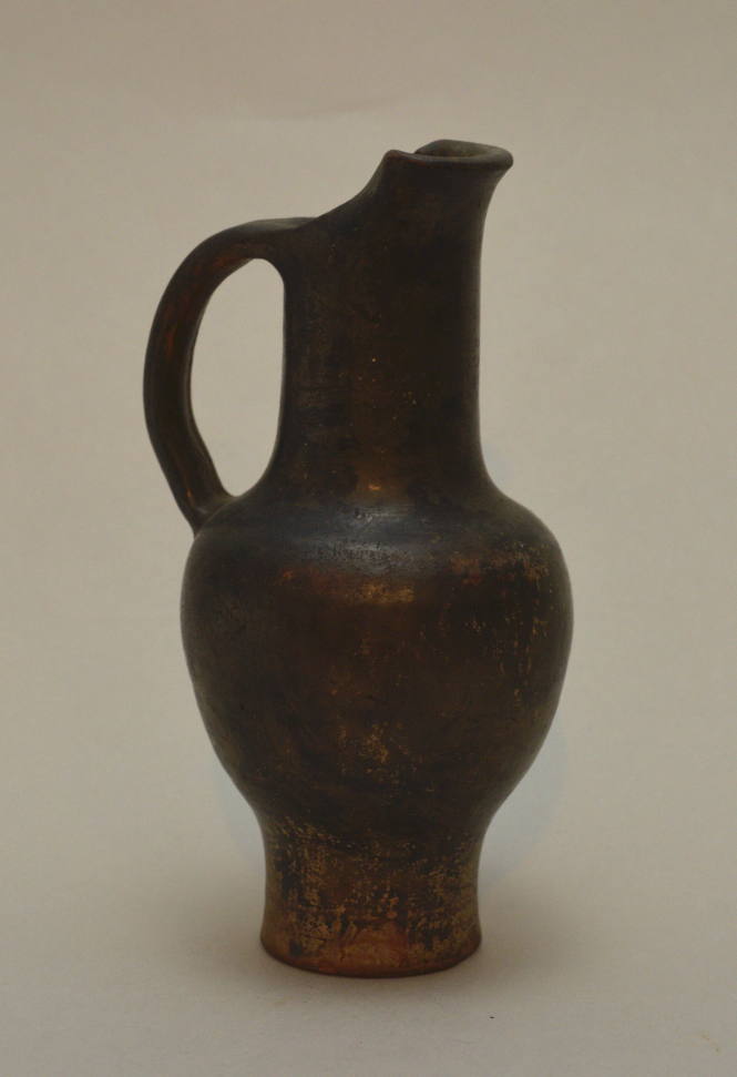 Faliscan black-glazed oinochoe with cut-away sput at back