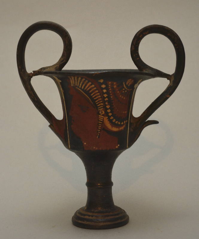 Apulian kantharos from South Italy