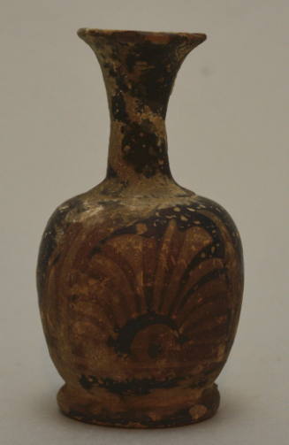 Red-figure squat lekythos, with palmette design