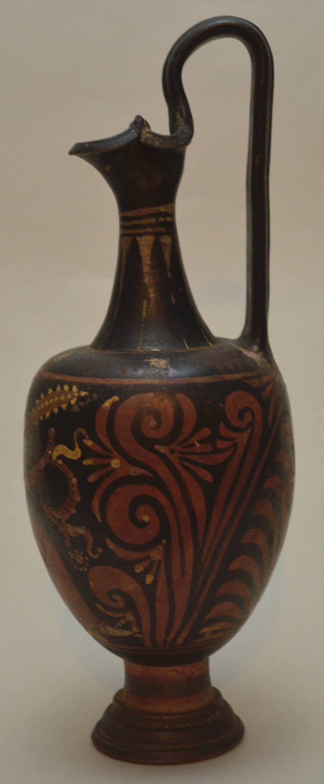 Apulain (or Campanian?) Prochoös, decorated with scene of seated maenad on a rock