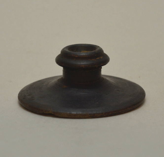Lid for lekane, with pedestal foot and disk rim, incised with scrolling tendrils