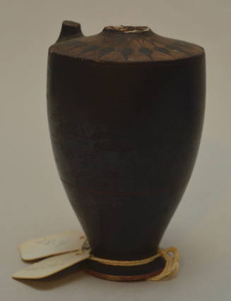Attic lekythos with festooned lotus ornament on shoulder