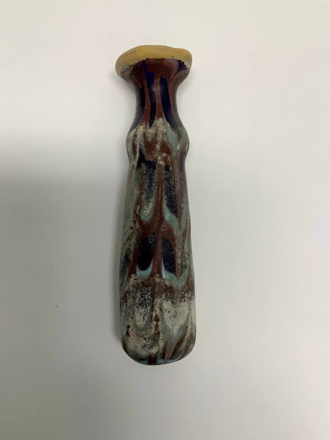 Handle-less Alabastron, with feather pattern decoration bulge at neck