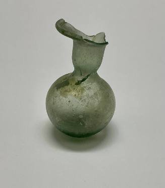 Bottle with round body, slightly bulbous neck, broad rim