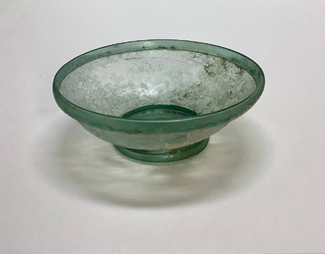 Bowl with folded rim and folded ring base